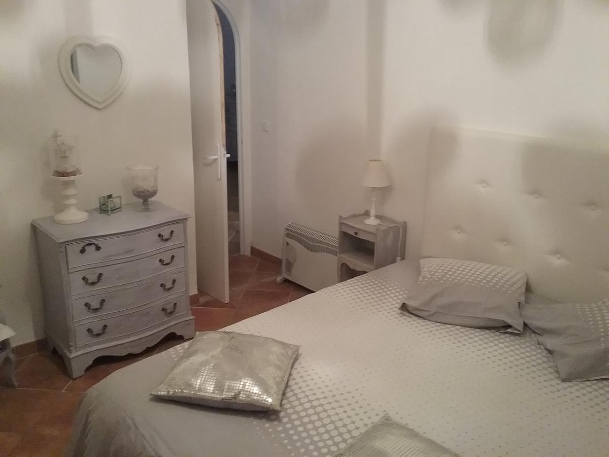 Bed and Breakfast Petite Fleur d'Azur Cagnes-sur-Mer Exterior foto